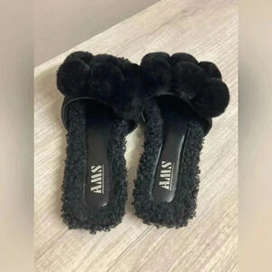 AMS sandals‎